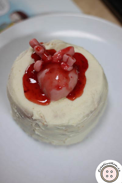 bloody valentine cake